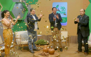  Equipe de apresentadores e secretários, César Halum e Élcio Mendes, visivelmente emocionados com o sucesso da Agrotins 2020 
