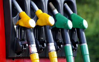 Preço médio da gasolina da Petrobras vendida para as distribuidoras aumentou R$ 0,09 e passou a R$ 1,84 por litro.