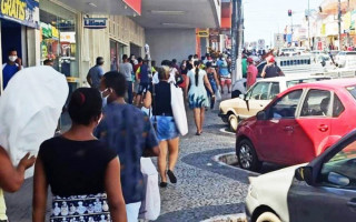 Av. Cônego João Lima no Centro Comercial de Araguaína 