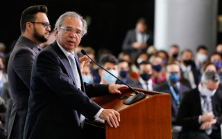 Cerimônia de prorrogação do auxílio emergencial