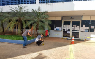 Perícia foi até o prédio da Receita Federal após os tiros 