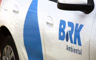 As equipes da concessionária trabalham para ampliar redes de esgoto em Araguaína. 