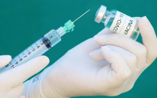 A vacina russa está perto de ser distribuída porque os testes clínicos começaram em junho