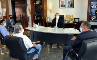 Secretário de Indústria, Comércio e Serviços, Tom Lyra, formalizou a concessão do Tare para o grupo Frango Americano