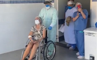 Angelina Macedo de Farias, de 60 anos