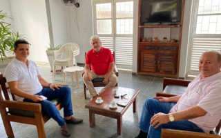 Pré-candidato a prefeito de Araguaína Jorge Frederico em reunião com dirigentes do Progressitas. 