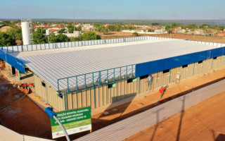 Obras do prédio que será utilizado como Hospital de Campanha estão em andamento.