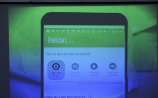 O aplicativo existe desde 2014, e foi criado para receber denúncias de irregularidades em campanhas eleitorais.
