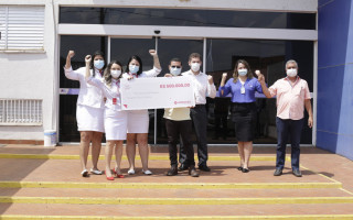 RaiaDrogasil realizou nesta quarta-feira (23) a entrega da doação de R$ 500 mil ao Hospital Dom Orione, em Araguaína.