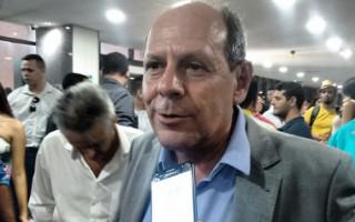 Prefeito Ronaldo Dimas acompanha votação do empréstimo na Assembleia