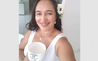 Dinaura Melo completou 40 anos no último dia 21 de setembro. 