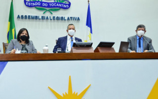 Mesa diretora.