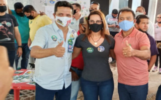 Elenil da Penha ao lado de Jorge Frederico, durante inauguração do comitê