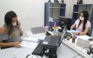 Caso exista a impossibilidade de retorno imediato às atividades presenciais, o servidor deve justificar com laudo médico.