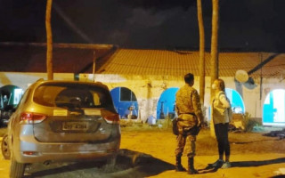 Protocolo exige que turistas apresentem teste realizado um dia antes do embarque para Noronha.