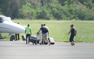 Os turistas deixaram Noronha neste domingo (1º) 