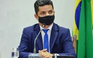 Lei de autoria de Jorge Frederico proibiu deixar radares móveis escondidos. 