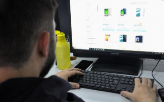 Durante a Black Friday, consumidor deverá ficar atento com as compras on-line.