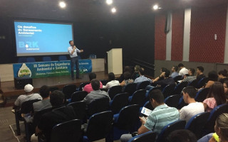 Presidente da BRK Ambiental apresenta cenário e fomenta discussões em evento acadêmico