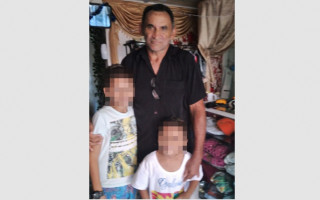 Seu Francisco Saraiva encontrou os netos pela primeira vez. 