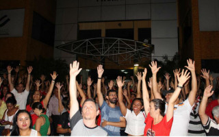 Profissionais da Educação em Palmas decidem manter greve.