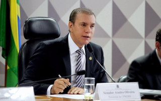 Ex-senador Ataídes Oliveira 