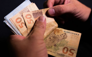 O valor representa R$ 21 de aumento em relação à projeção de R$ 1.067.