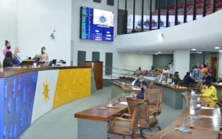 Parlamentares aprovam matérias do Executivo