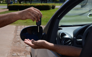 O usuário que realizar a venda de seu veículo deve comunicar oficialmente a venda do automóvel ao Detran-TO.