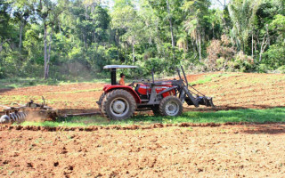 Governo está com projeto pré-aprovado para a aquisição de 36 tratores agrícolas.
