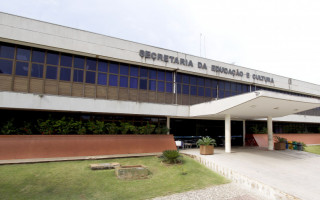 Seduc estabeleceu para este ano a concessão de até 50 afastamentos.