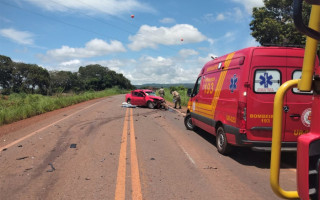 Motorista da Saveiro ficou preso às ferragens