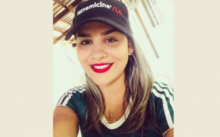 Mulher foi vítima de feminicídio.