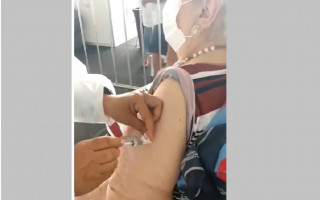 Técnica em enfermagem não injetou a vacina contra a covid-19
