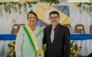 Prefeira Enfermeira Nezita (PSL) e o vice-prefeito, Dr. Edivaldo