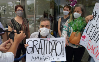 Deputado Federal Célio Moura deixa hospital em Brasília. 