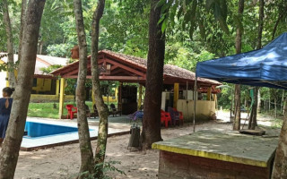 Chácara está localizada a 11 km de Araguaína, sentido ao balneário Jacuba. 