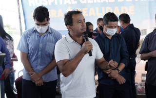 Deputado Elenil da Penha participou do lançamento de obras do HGA. 
