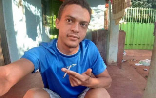Paulo Sérgio Santos, de 21 anos, foi encontrado com marcas de disparos de arma de fogo em Araguaína.