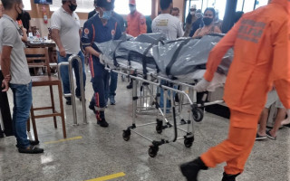 Bombeiros atenderam vítima que passou mal em um supermercado de Araguaína.