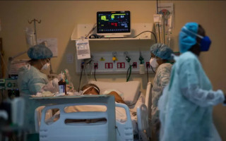 Leitos de UTI no Hospital Ronaldo Gazzola, na zona norte do Rio de Janeiro.
