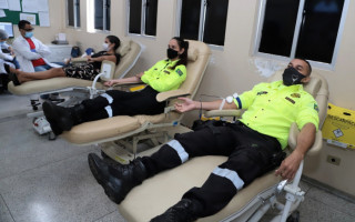 Campanha visa contribuição da população para aumentar o estoque de bolsas de sangue e medula óssea.