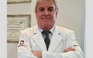 Médico José Augusto Menezes Freitas de Campos faleceu em decorrência da covid-19. 