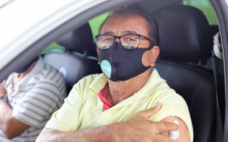 Arlindo da Silva foi um dos imunizados no drive-thru do último dia 26.