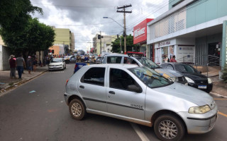 Um dos motoristas tentou atropelar o outro.