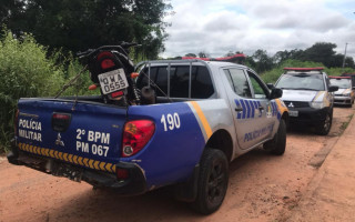 Moto roubada na noite de quarta (31/03) foi recuperada pela PM. 