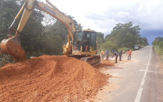Realizada a recomposição do pavimento, mas uma nova capa asfáltica será construída