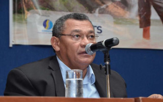 Edmundo Galdino, 63 anos.