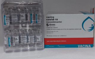 Novas doses serão distribuídas após conferências dos lotes.