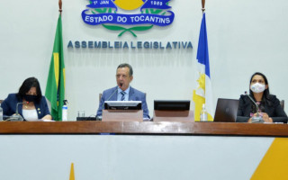 Mesa diretora.